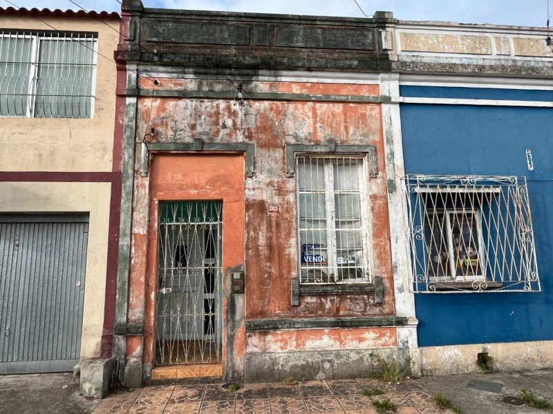 Casa na Rua Almirante Tamandaré 712 no Centro de Pelotas — Pelotas/RS